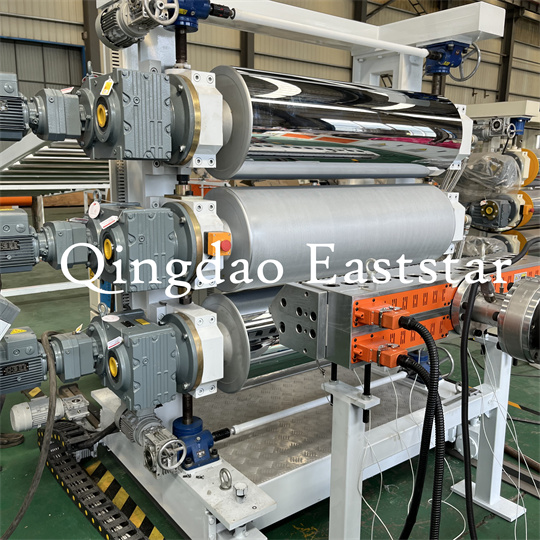 Листовое трехвалковое каландровое оборудование